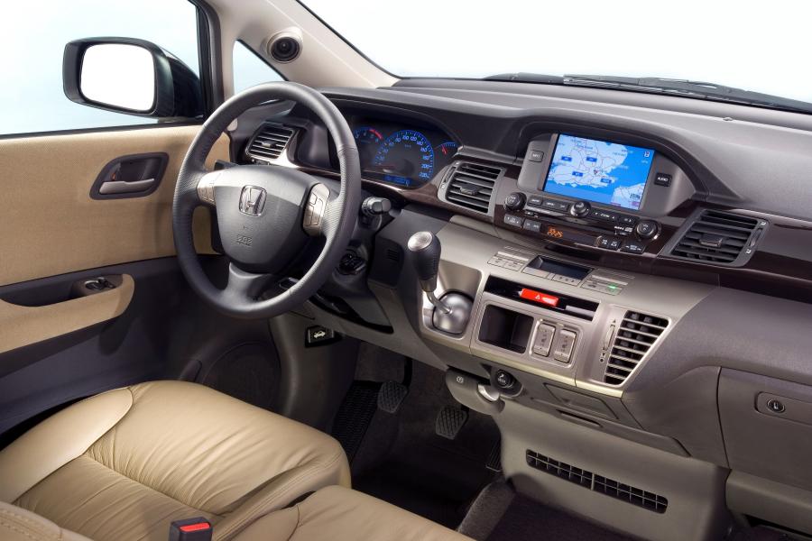  Honda FR-V 2004 года  (фото 7 из 30)